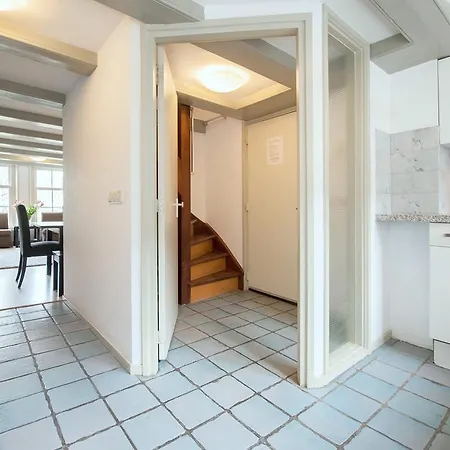 Apartamento Carre Theater